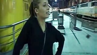 Kırılgan mobil azeri porno bir genç Katya ve bir parmak